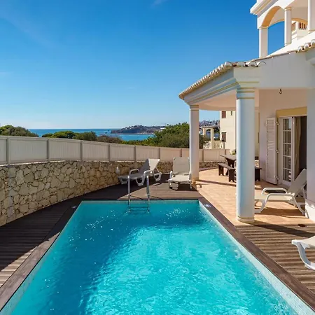 Cecilia アルブフェイラ